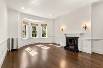 389 Commonwealth Avenue #4