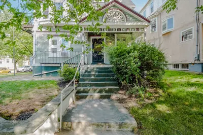 97 College Ave #1 1