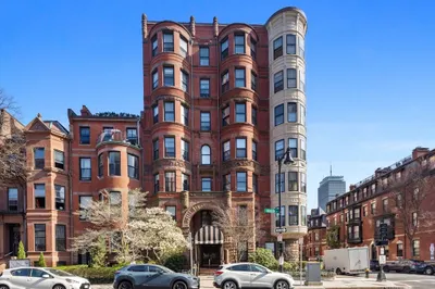 295 Beacon St #32 1