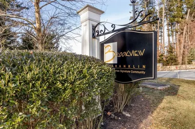 25 Brookview Road #25 1
