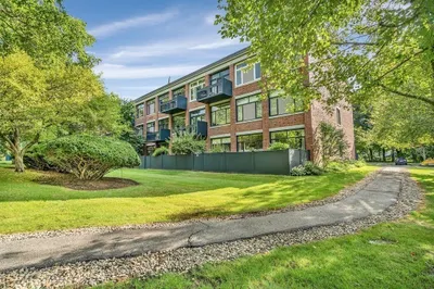 100 Keyes Rd #306