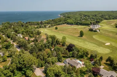 12 Bay Colony Dr 1