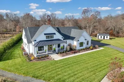 14 Willow Brook Ln 1