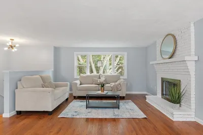 47 Riverview Blvd