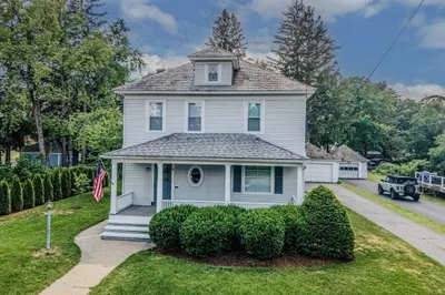 8 Davis Street 1