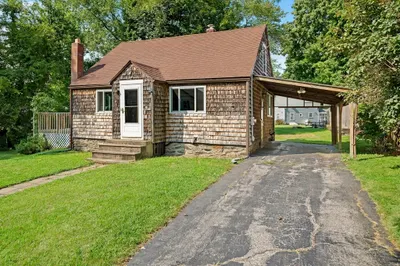 11 Highland Ave 1