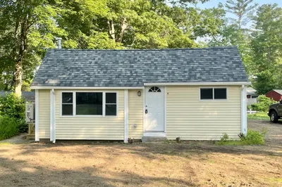8 Violet St
