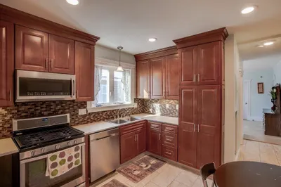 15-17 Indiana Ave #17