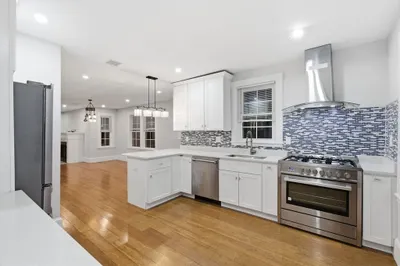 316-318 Concorde Ave 1