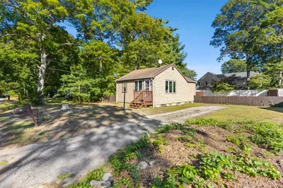 47 Lake Dr
