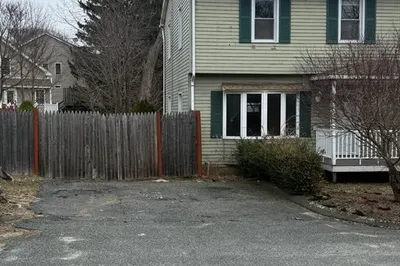 38 Goddard Memorial Dr
