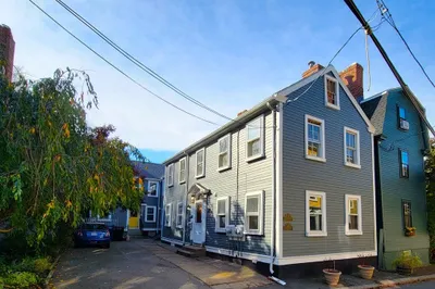 8 Curtis Street #2 1