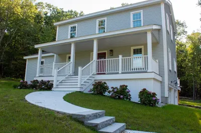 126 Old Southbridge Rd 1