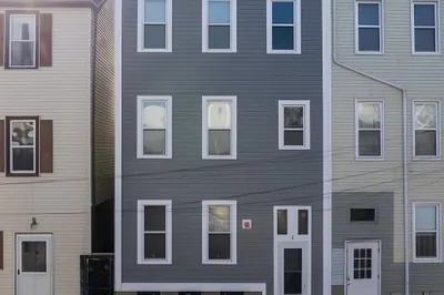 3 Murray Court