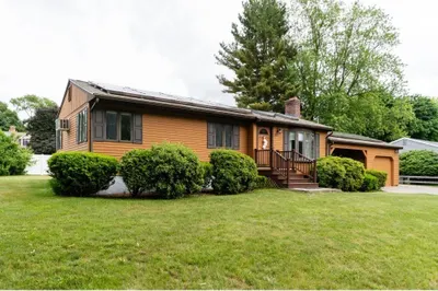 13 Hemlock Dr