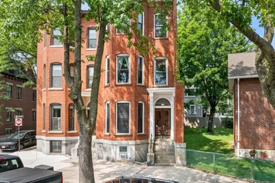397 Main St #4