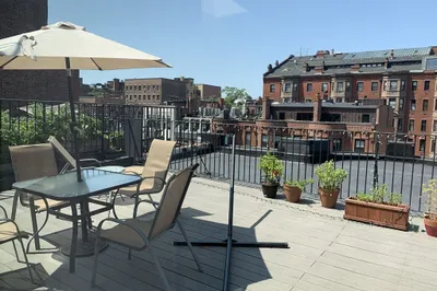 154 Newbury St #5B