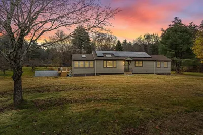 86 Sunnyhill Rd 1