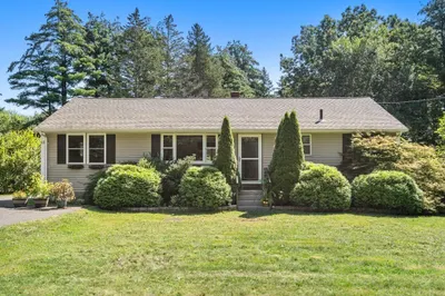 62 Hudson Rd
