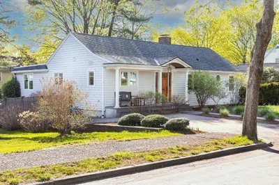 17 Deforest Rd