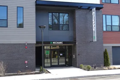 28 Mechanic St #504 1