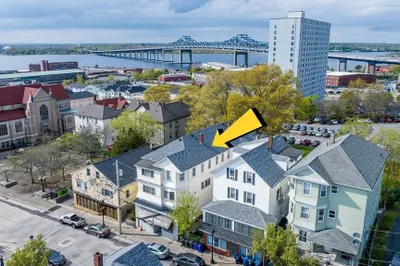286 Columbia St 1