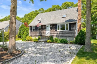 44 Woodside Dr