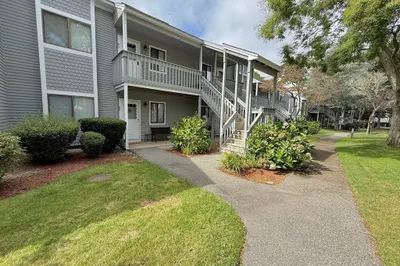 88 Eaton Ln #88