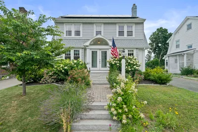 1384 Quincy Shore Dr 1