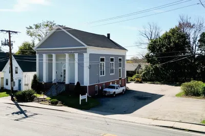 16 Pleasant Street 1