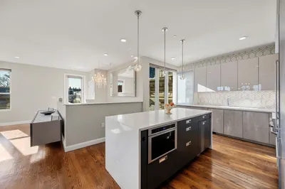 928 E Broadway #9 1