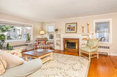 27 Preston Beach Road 1