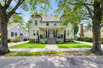 111 Pleasant St #2 1