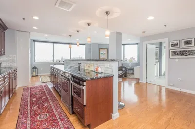 234 Causeway St #711