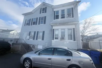 1846 S Main St