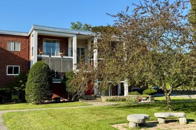 144 West St #25 1