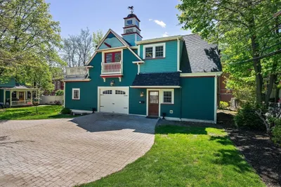 4 Melville Ave #2