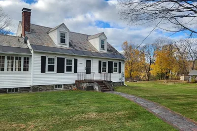 140 Leyden Road 1