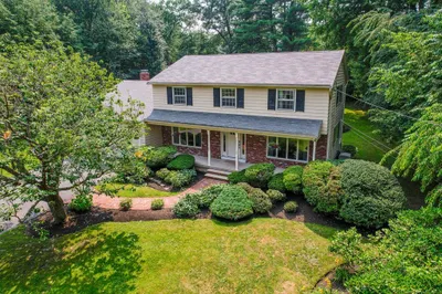 27 Hemlock Rd 1