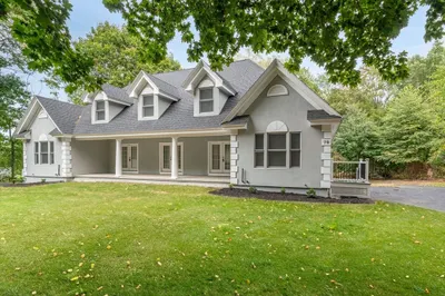70 Boylston Cir #70