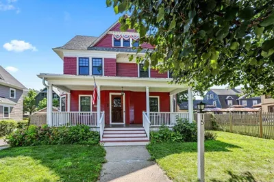 15 Mountainview St 1