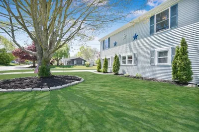 23 Sweeney Ln 1