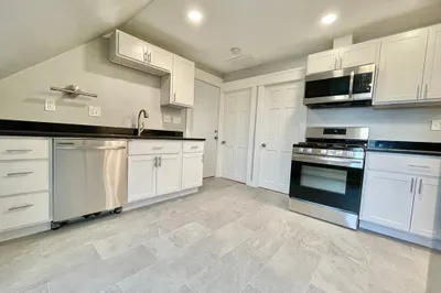 34 Wing Street #3