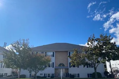3299 Acushnet Avenue #13