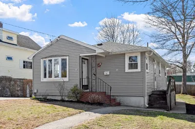 28 Hibiscus Ave