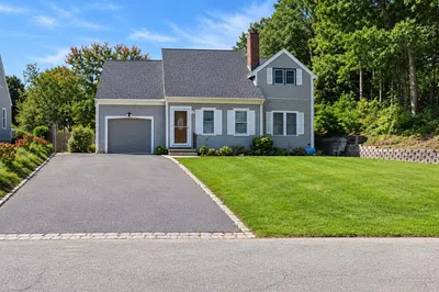 55 Ames Way 1