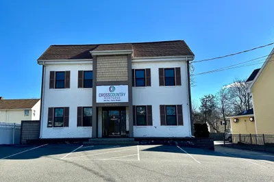 50 Main St #2
