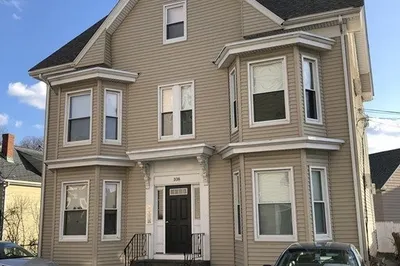 108 Lewis St #1