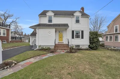 105 Whitney Rd 1