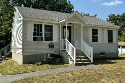 25 Sunset Avenue 1